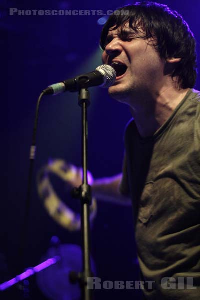 AND YOU WILL KNOW US BY THE TRAIL OF DEAD - 2007-03-11 - PARIS - Trabendo - Conrad Keely